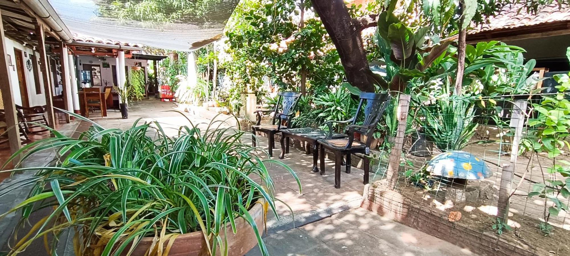 Casa De Los Berrios Леон Экстерьер фото