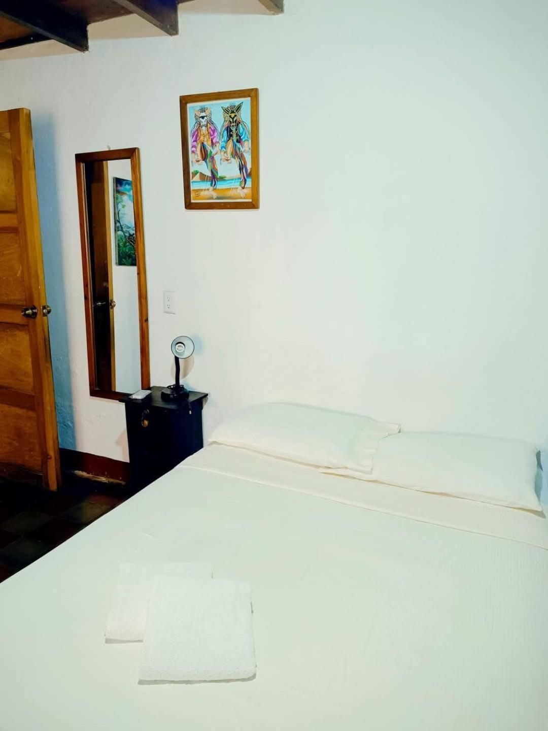 Casa De Los Berrios Леон Экстерьер фото